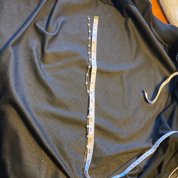 14 KT Gold and Pearl Women's Necklace - Picture 3 of 3